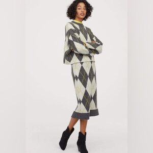 Pringle of Scotland H&M knit set Sweater Medium and skirt Small